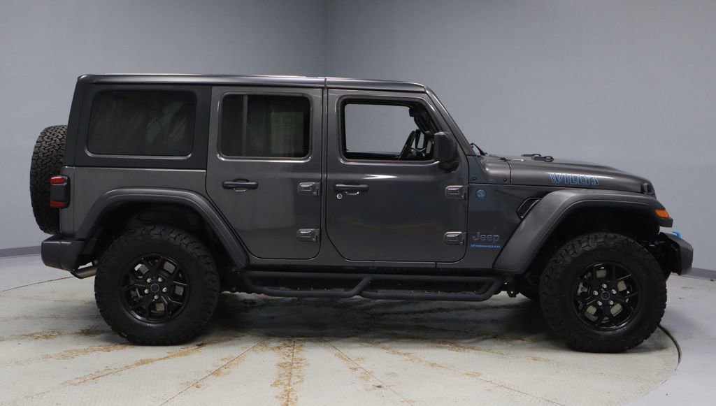 Used 2024 Jeep Wrangler Unlimited image 12