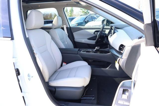 New 2026 Nissan Rogue SV image 25