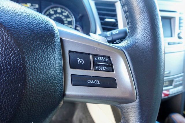 Used 2014 Subaru Outback 2.5i Limited w/ Moonroof Package image 15