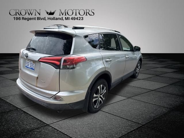 Used 2016 Toyota RAV4 LE AWD/4WD image 7