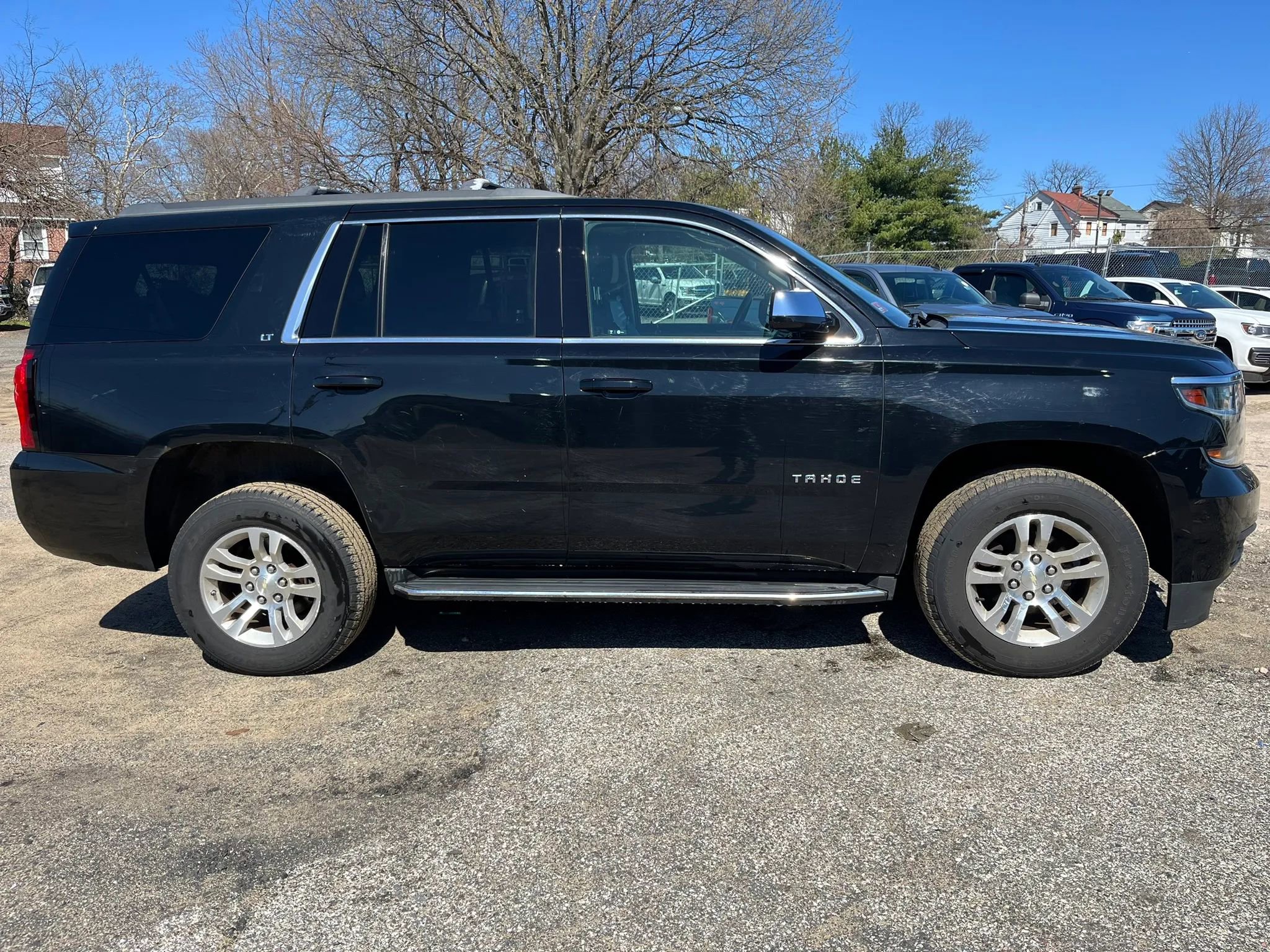 Used 2017 Chevrolet Tahoe LT image 4