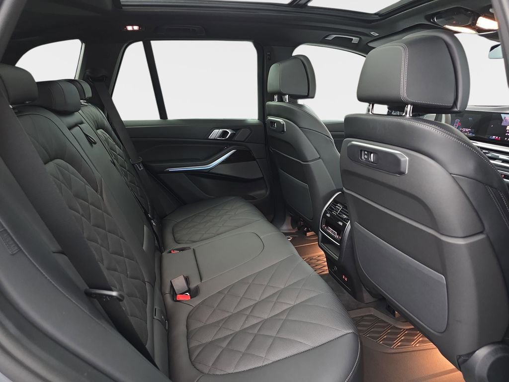 New 2026 BMW X5 xDrive50e w/ M Sport Package image 11