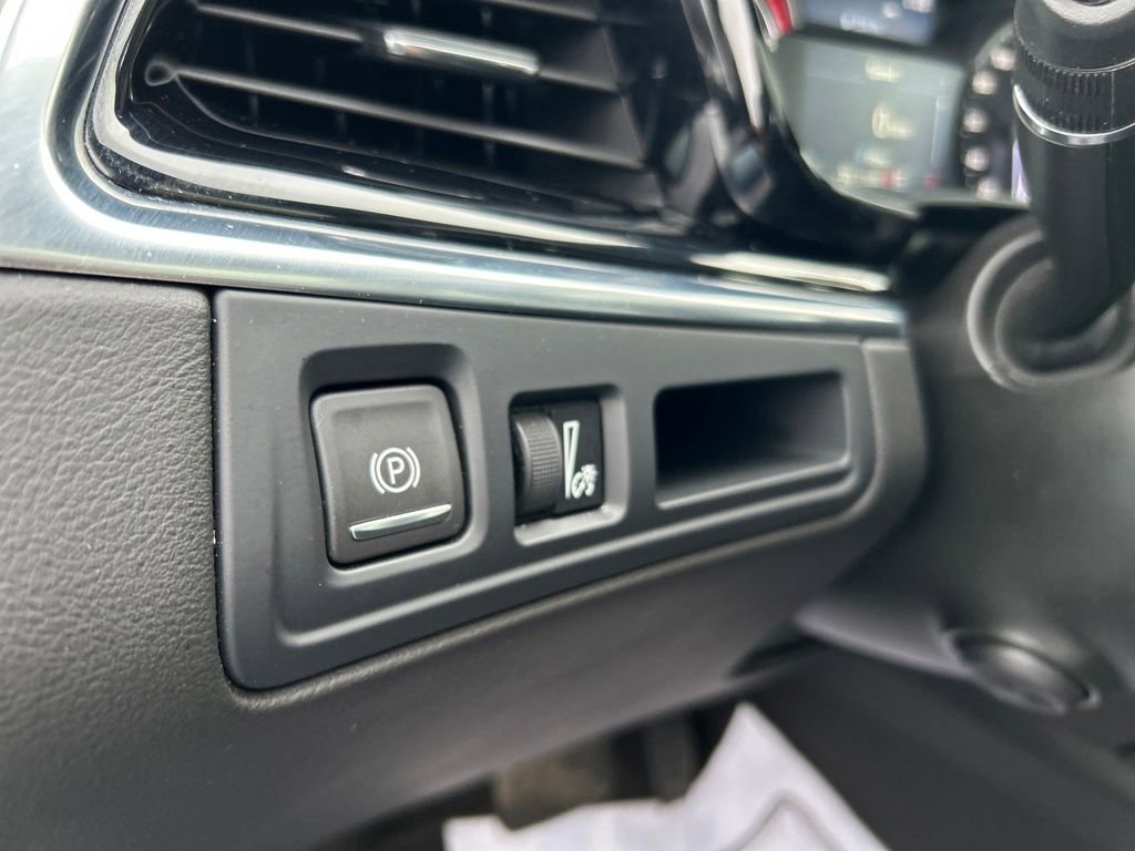 Certified 2024 Cadillac XT6 Premium Luxury image 26