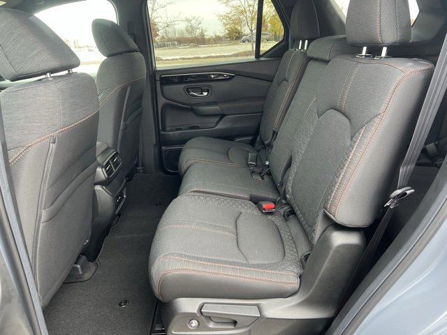 New 2025 Honda Pilot Sport image 28