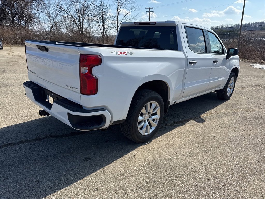 Used 2024 Chevrolet Silverado 1500 Custom image 3