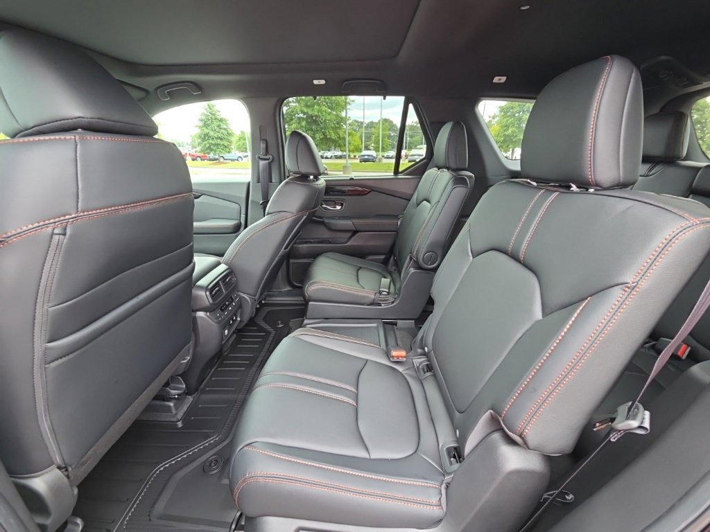 New 2026 Honda Pilot TrailSport image 14