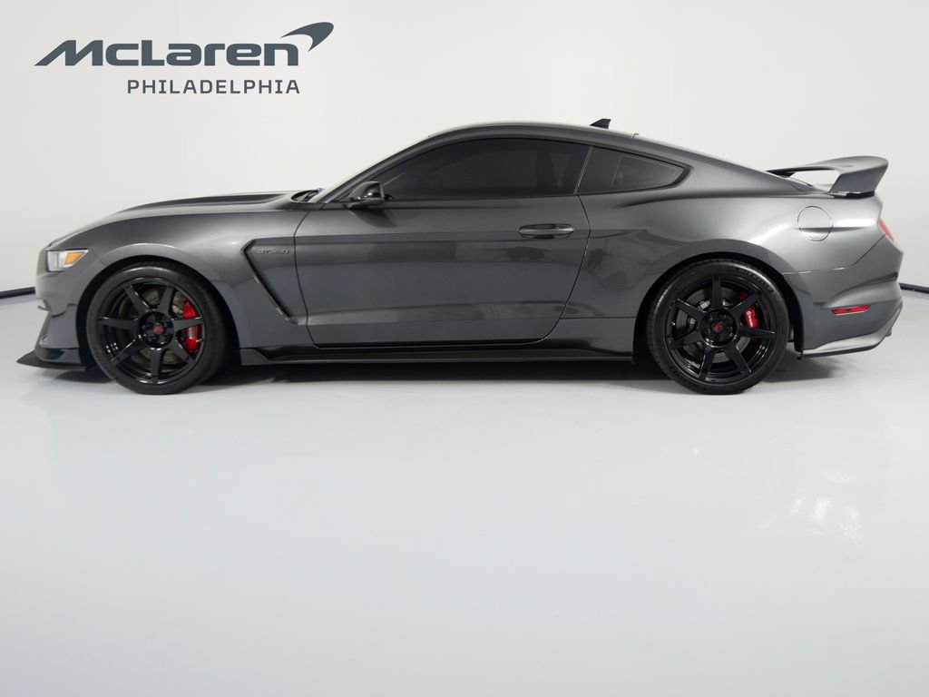 Used 2020 Ford Mustang Shelby GT350R w/ GT350R Equipment Group 920A RWD image 8