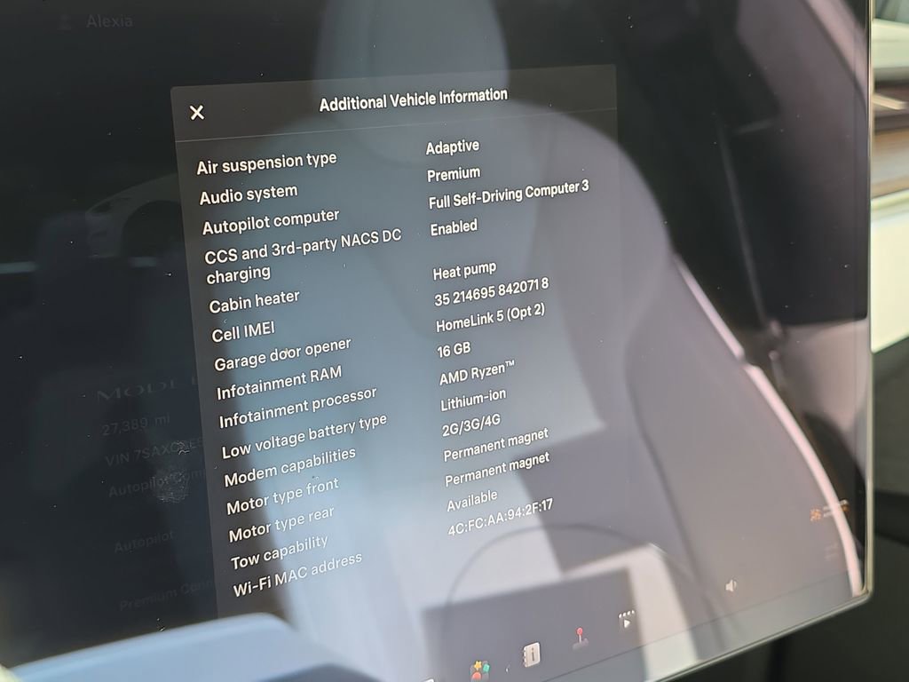 Used 2023 Tesla Model X image 45