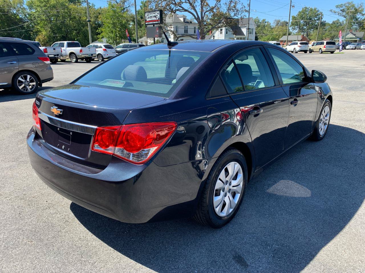 Used 2014 Chevrolet Cruze LS FWD image 5