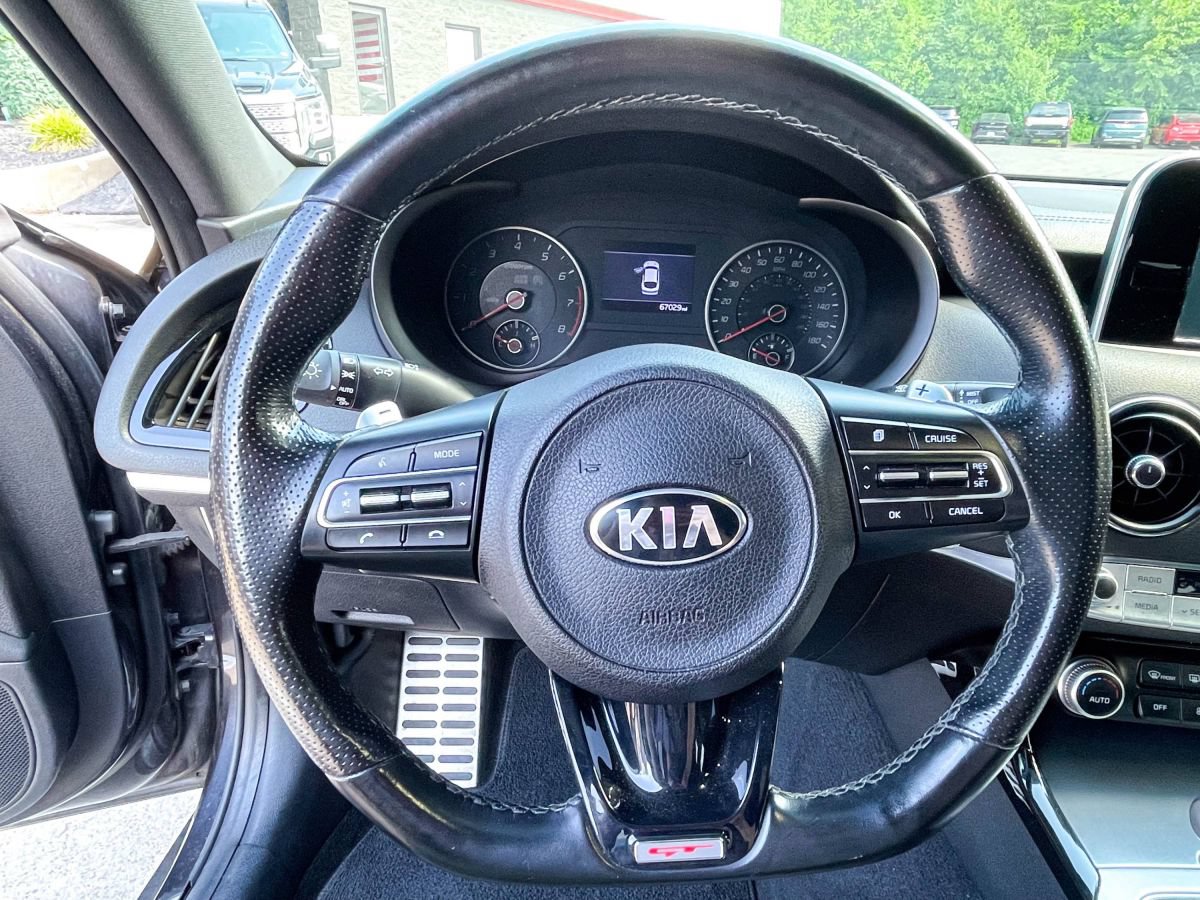 Used 2019 Kia Stinger GT RWD image 11