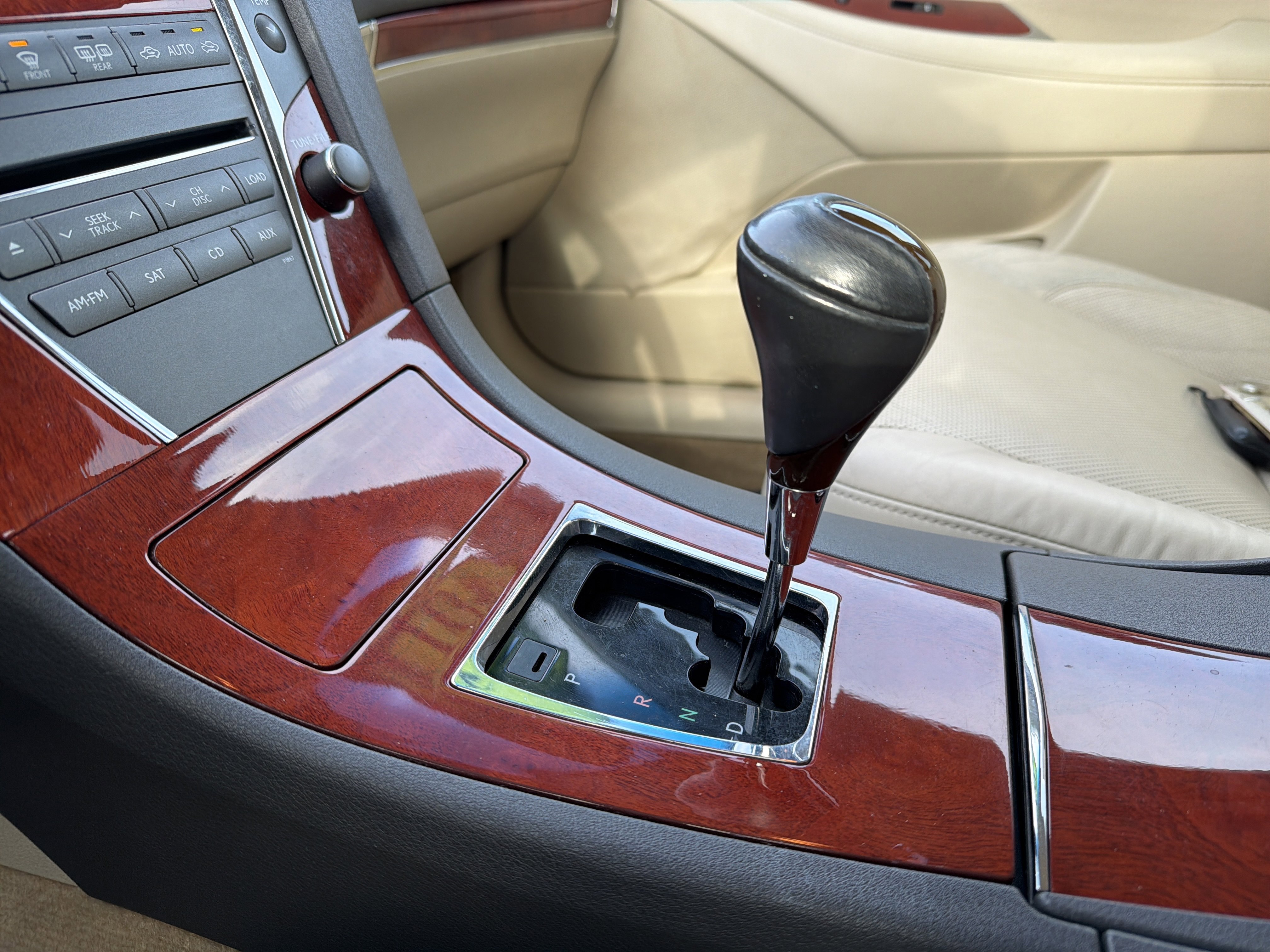 Used 2011 Lexus ES 350 image 21