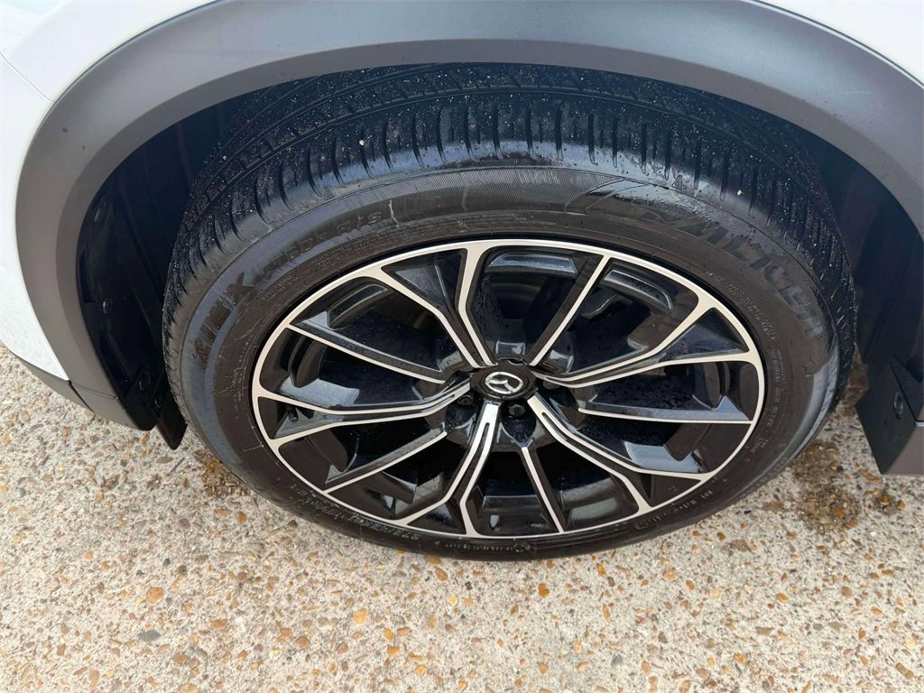 Certified 2025 MAZDA CX-70 Plug-In Hybrid w/ Premium Plus image 6