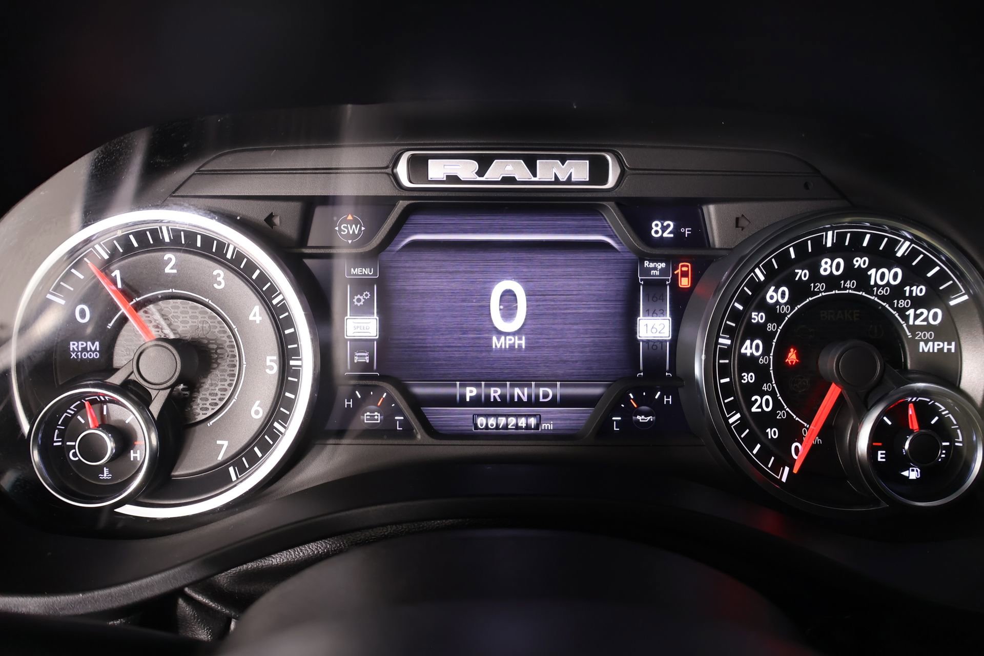 Used 2022 RAM 1500 Big Horn AWD/4WD image 4