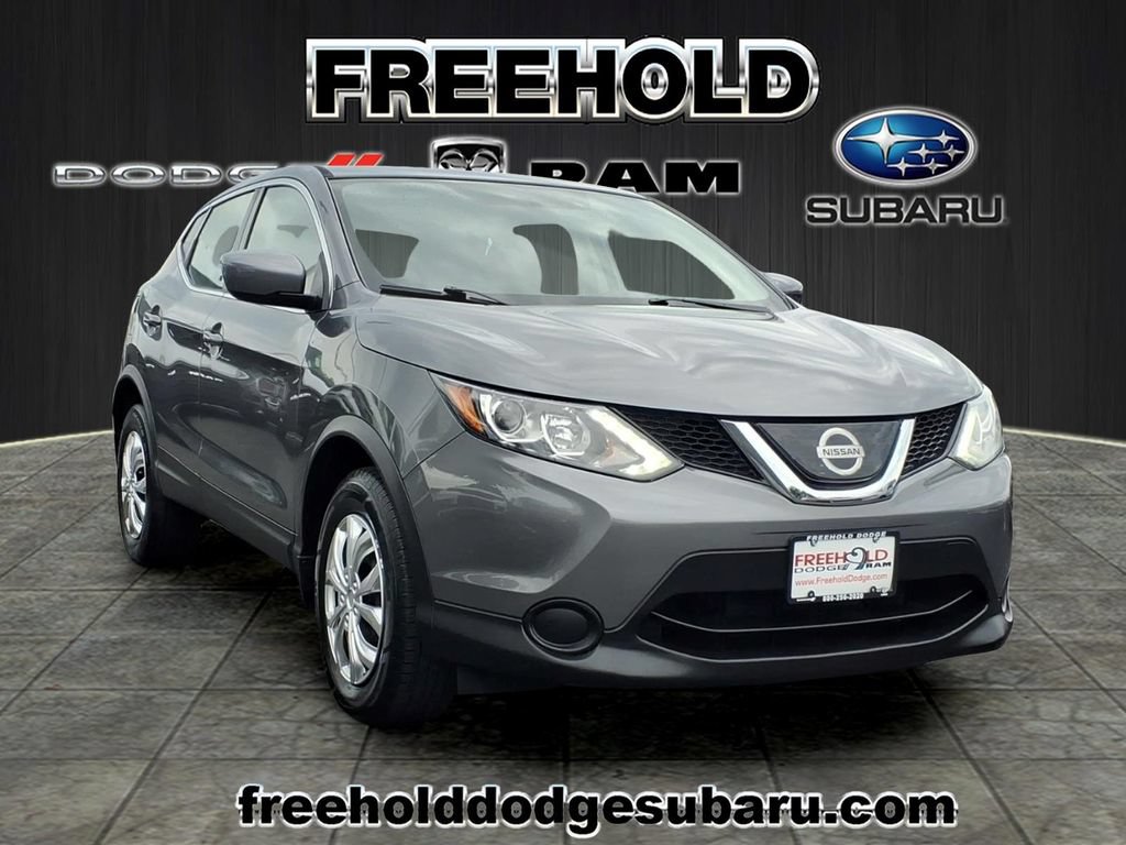 Used 2019 Nissan Rogue Sport S AWD/4WD image 1