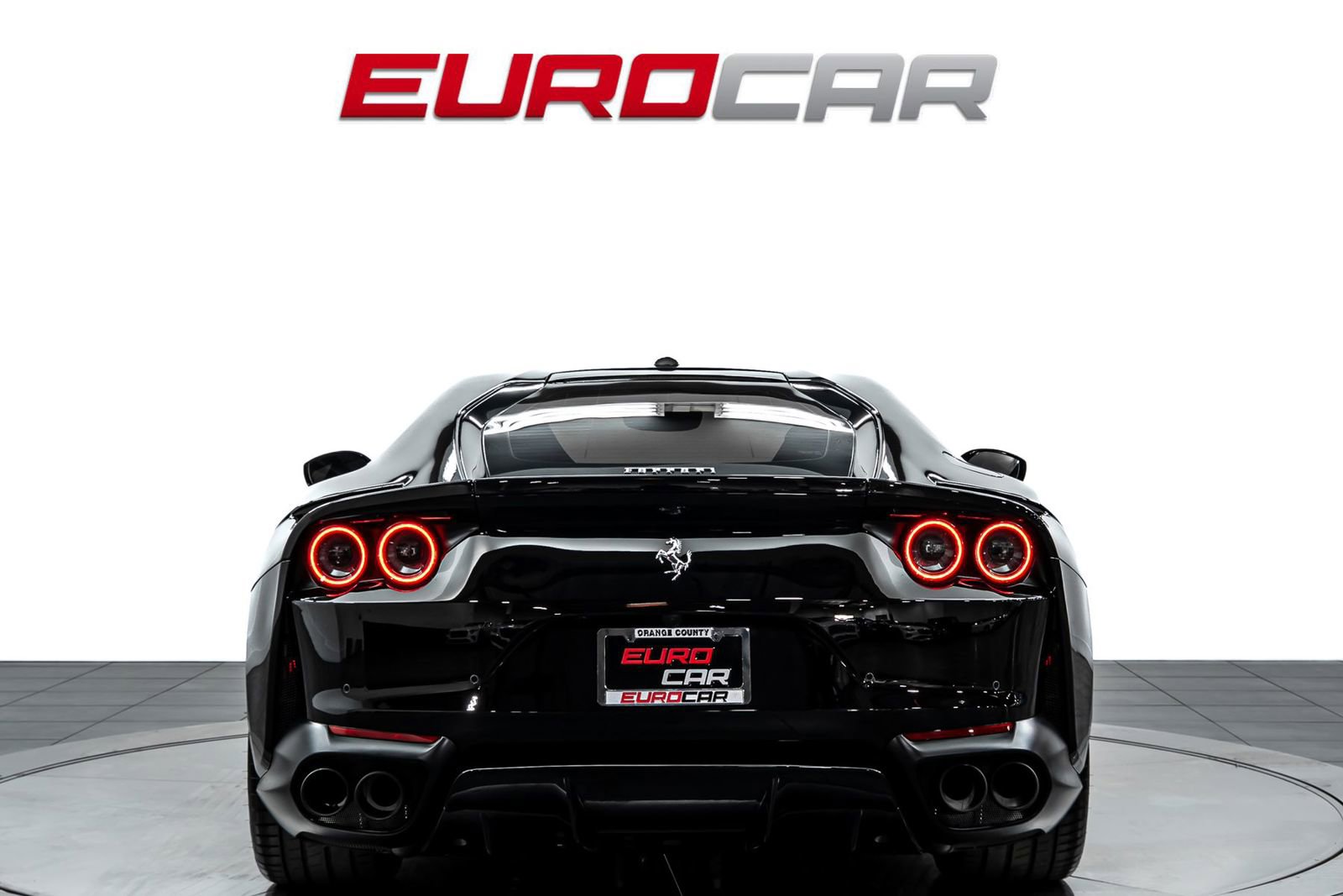 Used 2020 Ferrari 812 Superfast RWD image 4