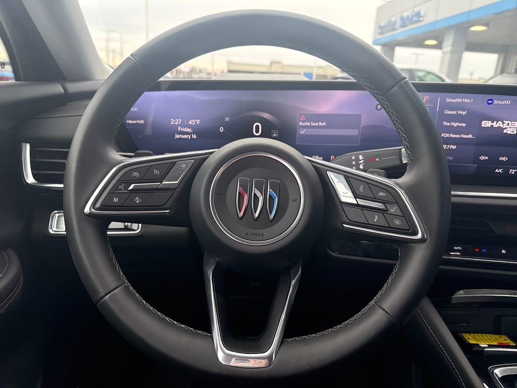 Used 2025 Buick Envision Preferred image 18