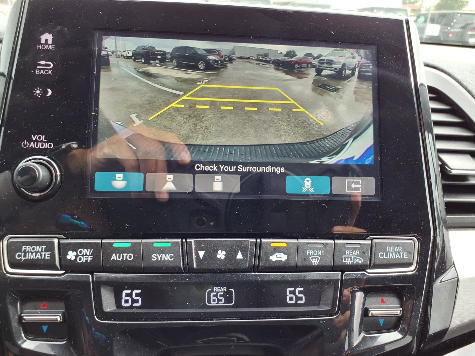 Certified 2023 Honda Odyssey Touring image 6