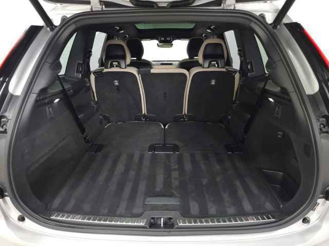 Used 2025 Volvo XC90 B5 Plus image 9