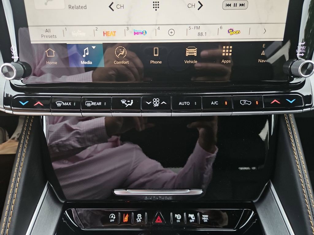 New 2026 Jeep Grand Wagoneer L 4WD image 21