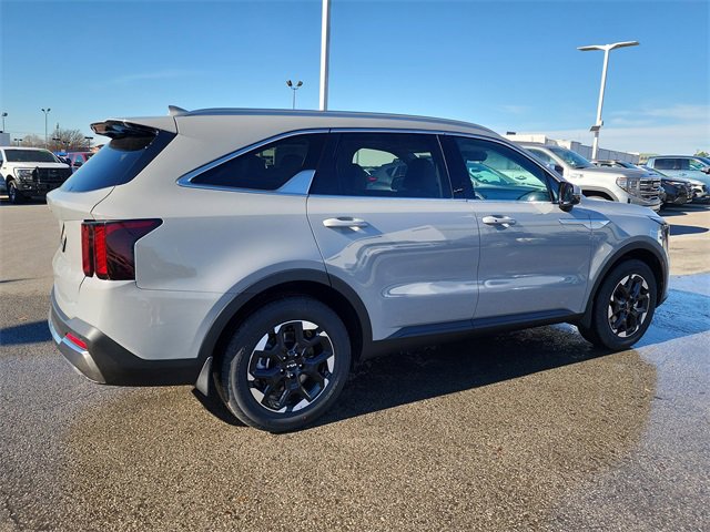 New 2026 Kia Sorento S w/ S Panoramic Sunroof Package image 2