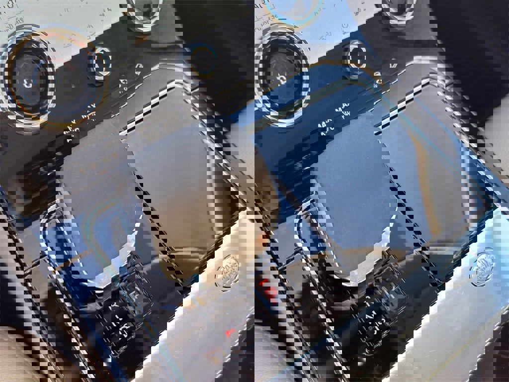 Used 2021 Land Rover Range Rover Velar S image 19