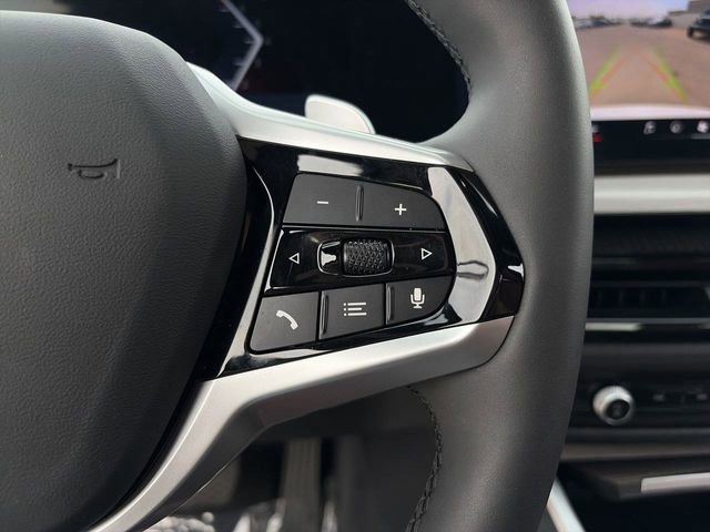 Used 2025 BMW 330i Sedan image 23