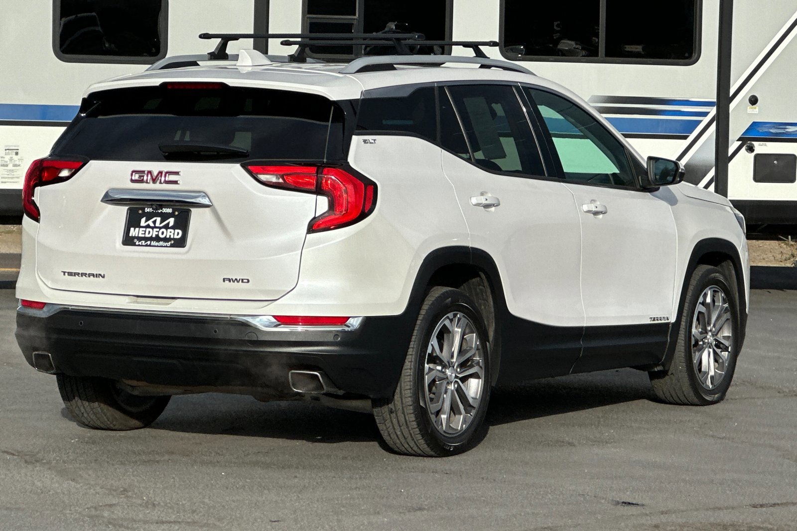 Used 2020 GMC Terrain SLT w/ Preferred Package image 4