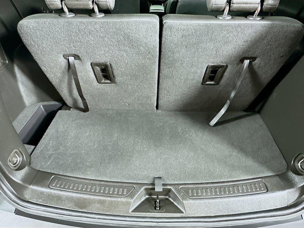 Used 2023 GMC Acadia SLT w/ Trailering Package image 37