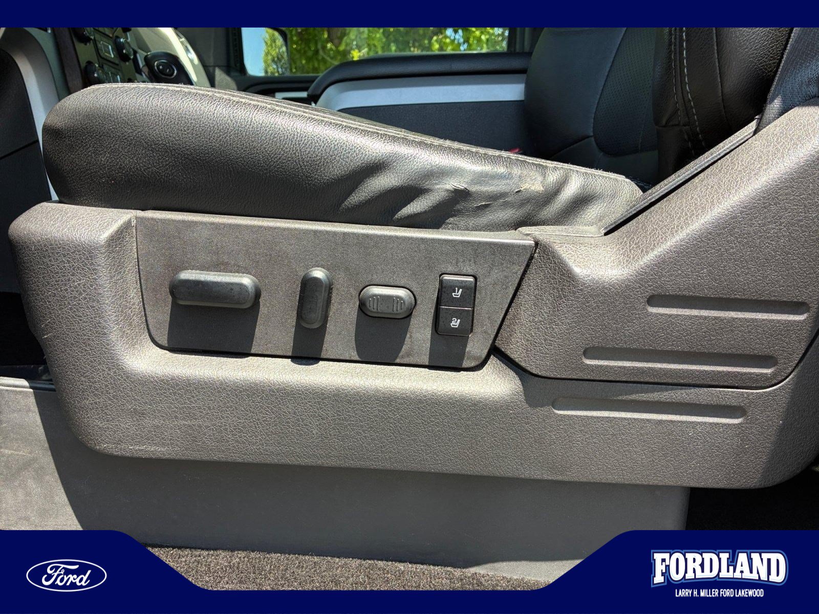 Used 2013 Ford F150 Lariat w/ Lariat Chrome Pkg AWD/4WD image 14