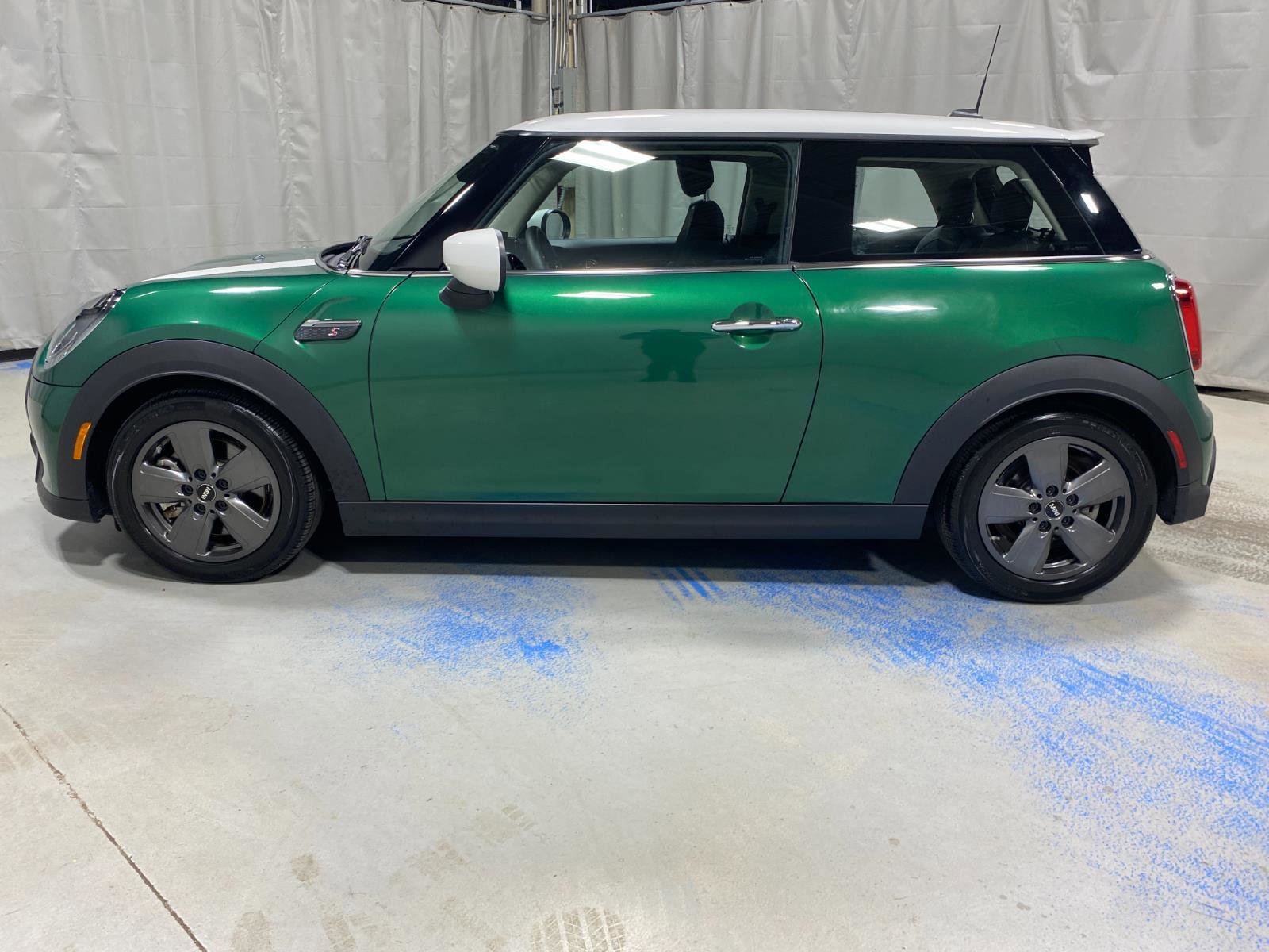 Certified 2022 MINI Cooper S image 5