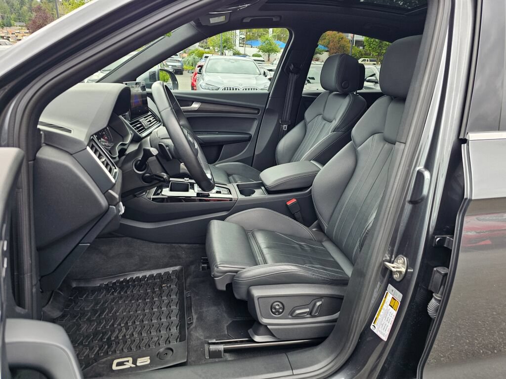 Used 2023 Audi Q5 2.0T Premium w/ Convenience Package AWD/4WD image 20