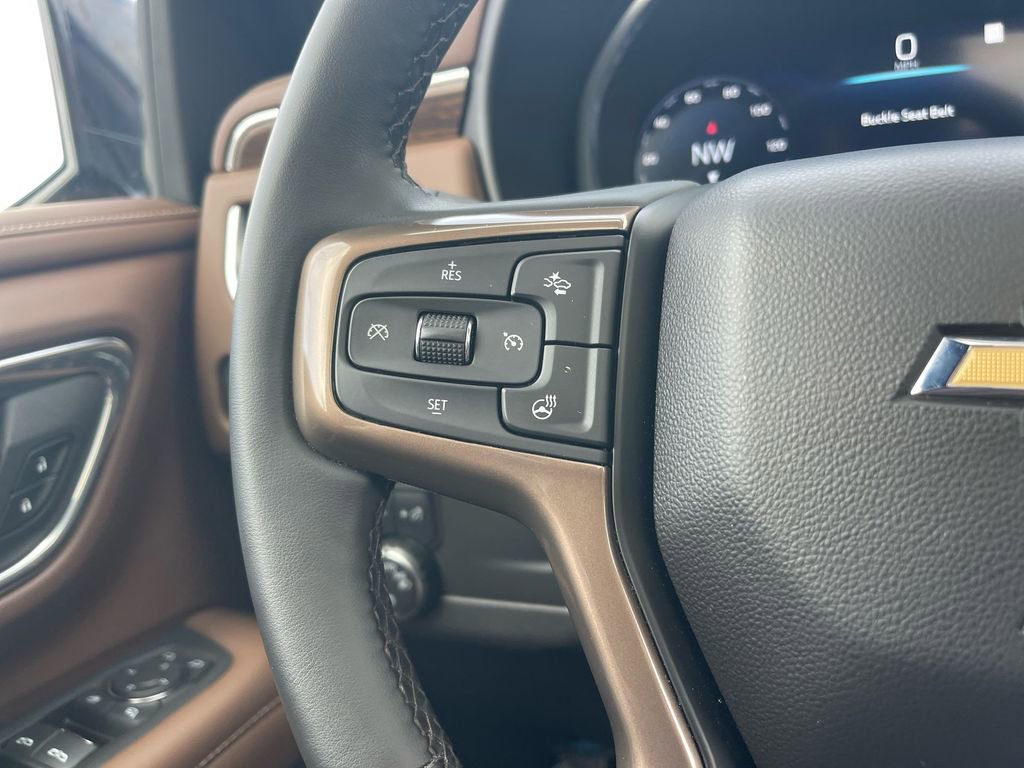 Used 2023 Chevrolet Suburban High Country w/ Premium Package 2 image 17