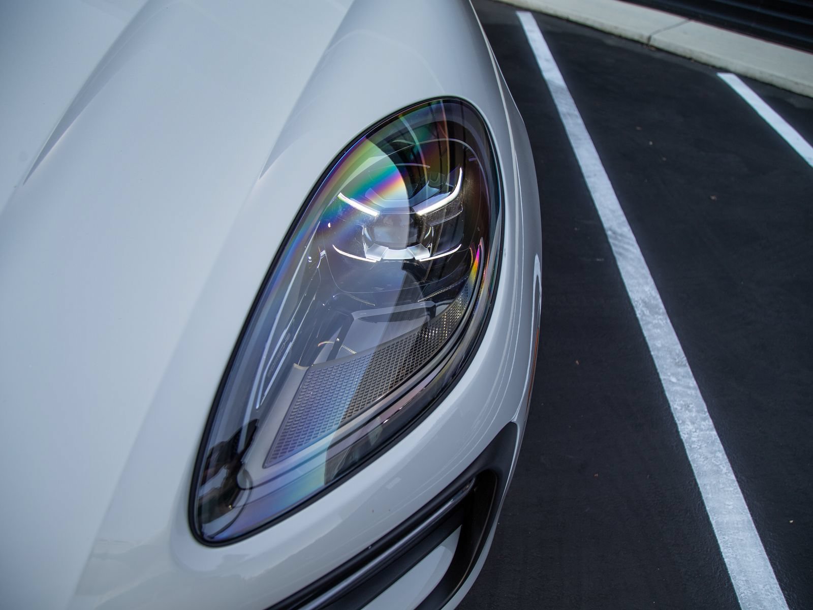 New 2026 Porsche Macan AWD/4WD image 13