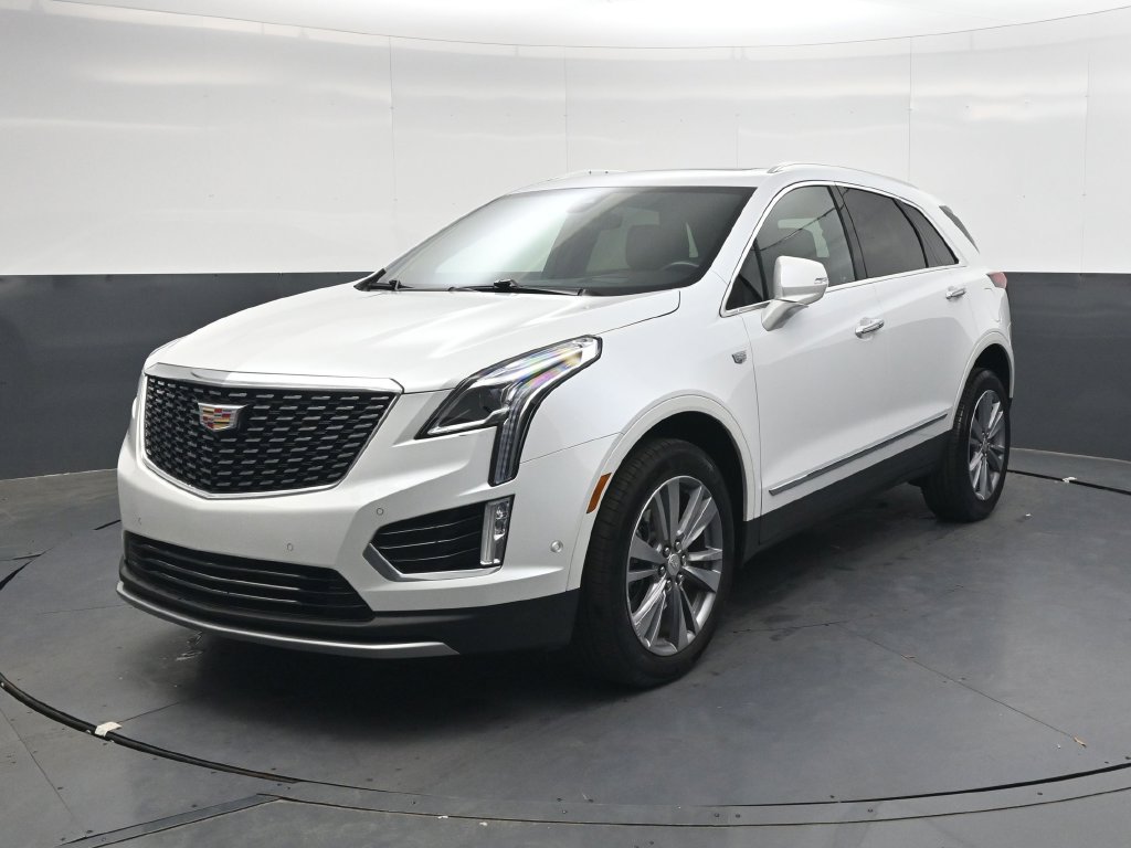 Used 2024 Cadillac XT5 Premium Luxury w/ Technology Package FWD image 9
