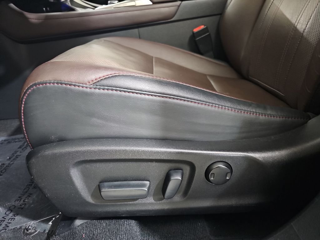 Used 2016 Lexus RX 450h AWD w/ Cold Weather Package image 31