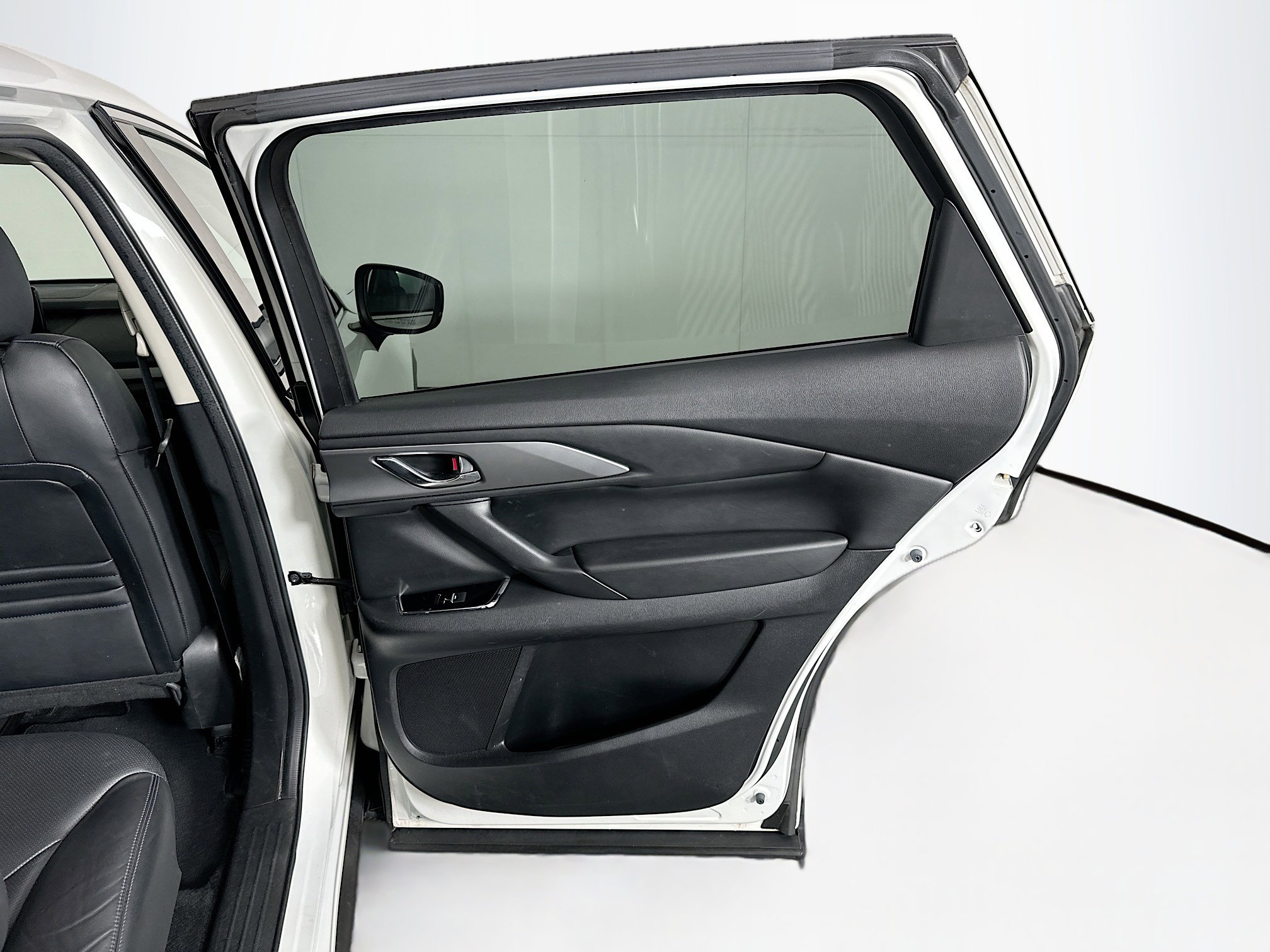 Used 2018 MAZDA CX-9 Touring image 31