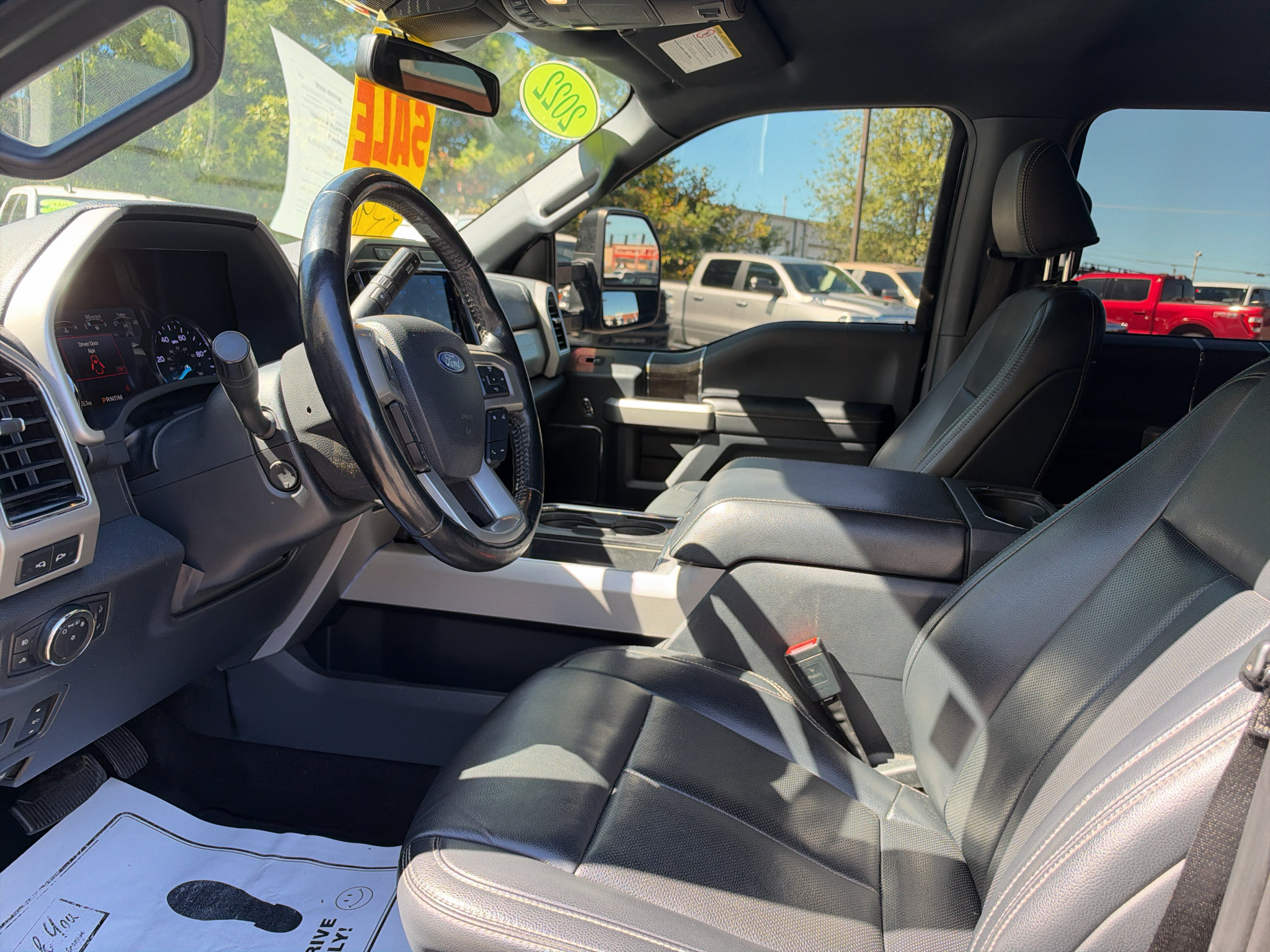 Used 2022 Ford F250 Lariat w/ Lariat Ultimate Package AWD/4WD image 8
