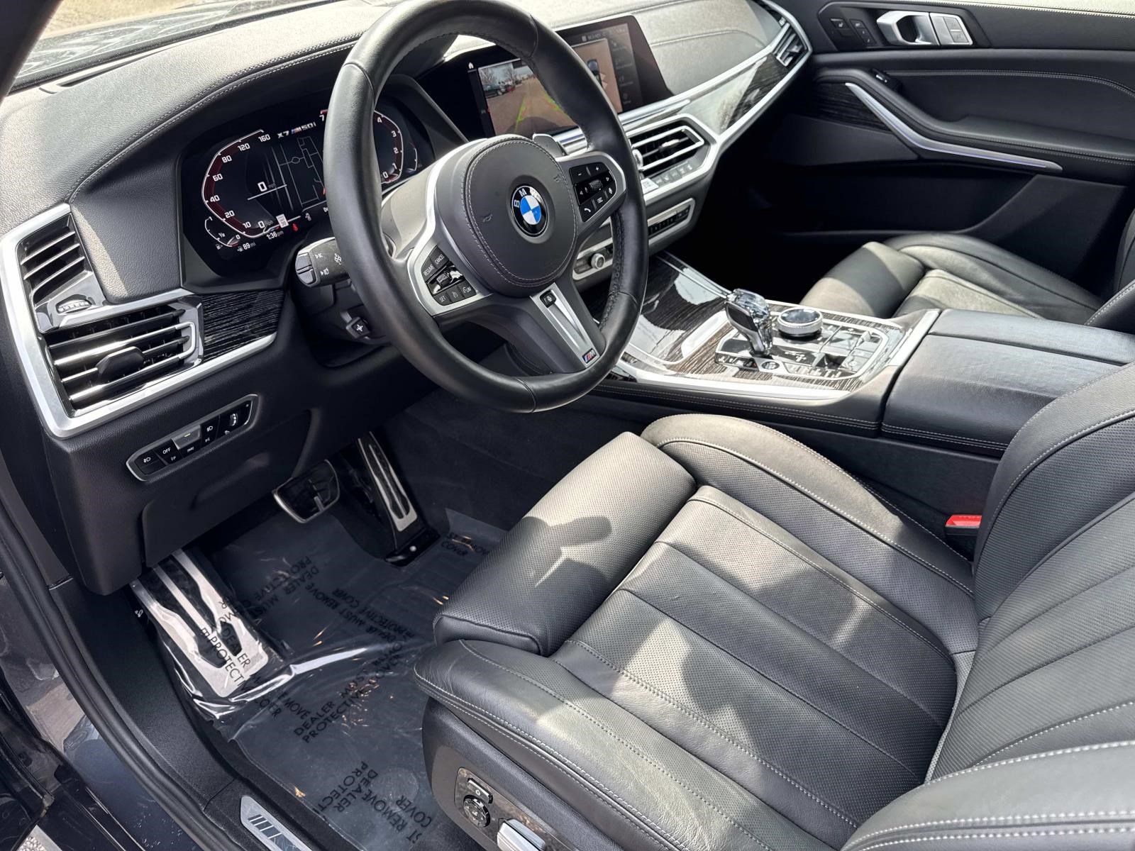 Used 2022 BMW X7 M50i w/ Executive Package image 22