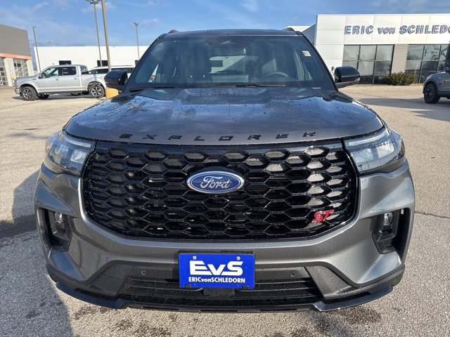 New 2026 Ford Explorer ST image 8