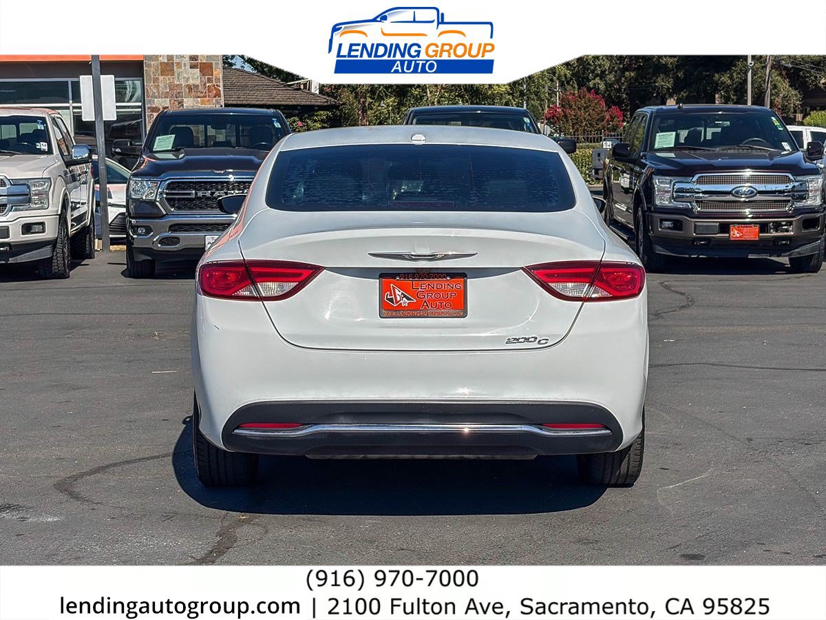 Used 2015 Chrysler 200 C FWD image 3
