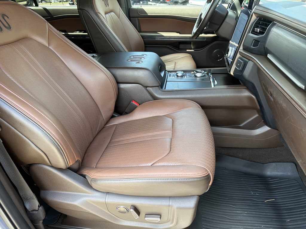 Used 2022 Ford Expedition Max King Ranch AWD/4WD image 14