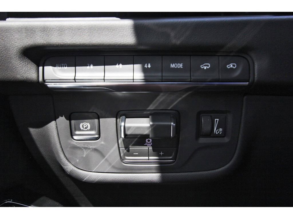 New 2026 Cadillac Escalade ESV Sport w/ Touring Package AWD/4WD image 15