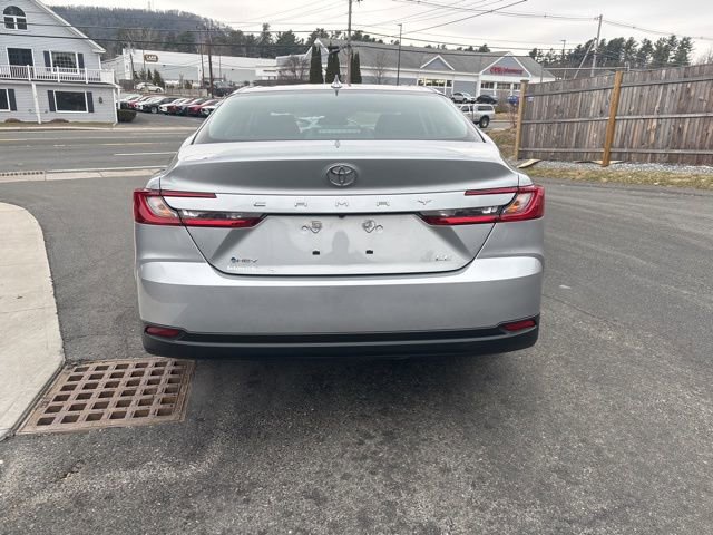 Used 2026 Toyota Camry LE image 6