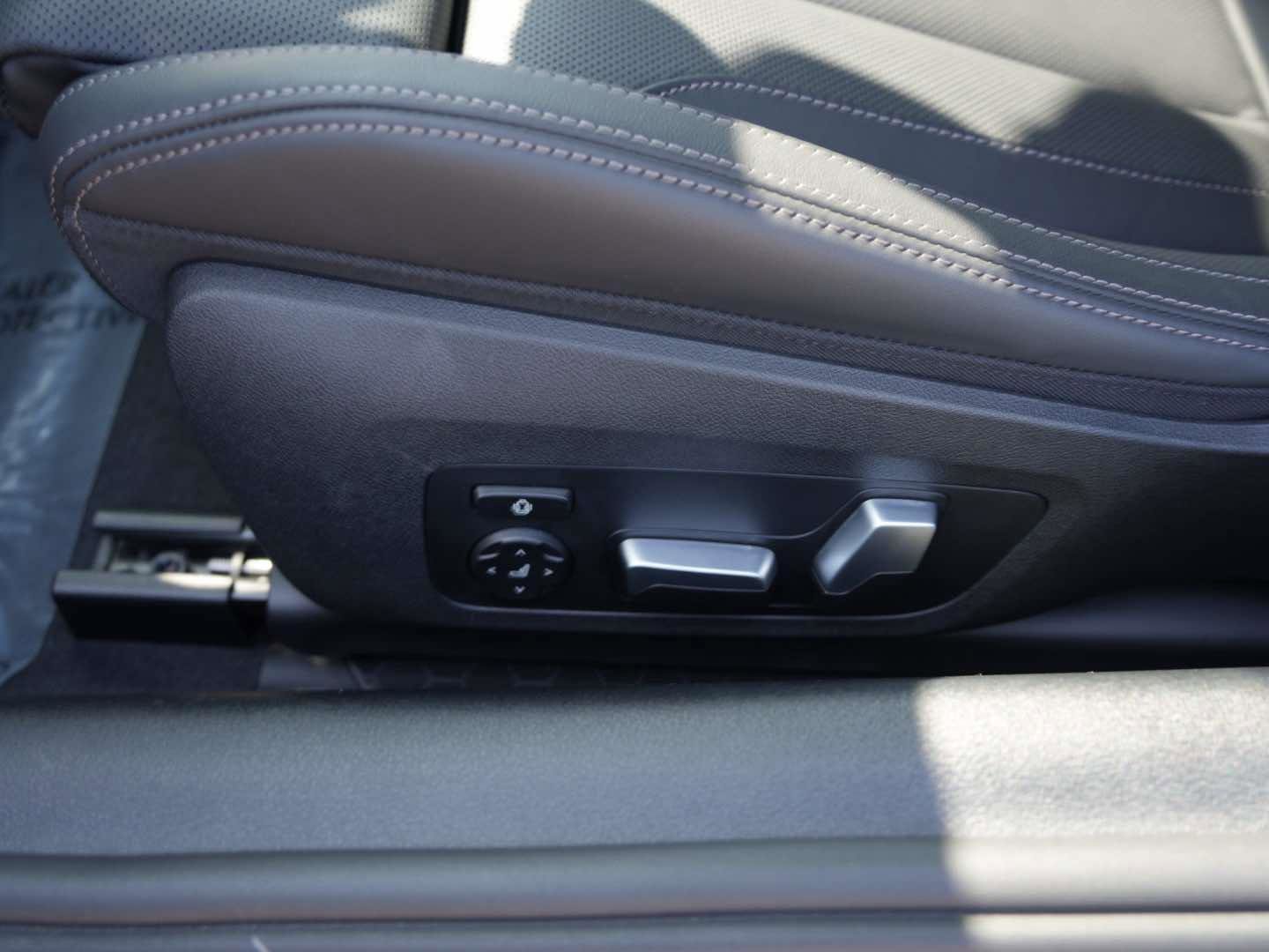 Used 2026 BMW 840i xDrive 840i xDrive Coupe AWD w/ M Sport Professional Package image 11