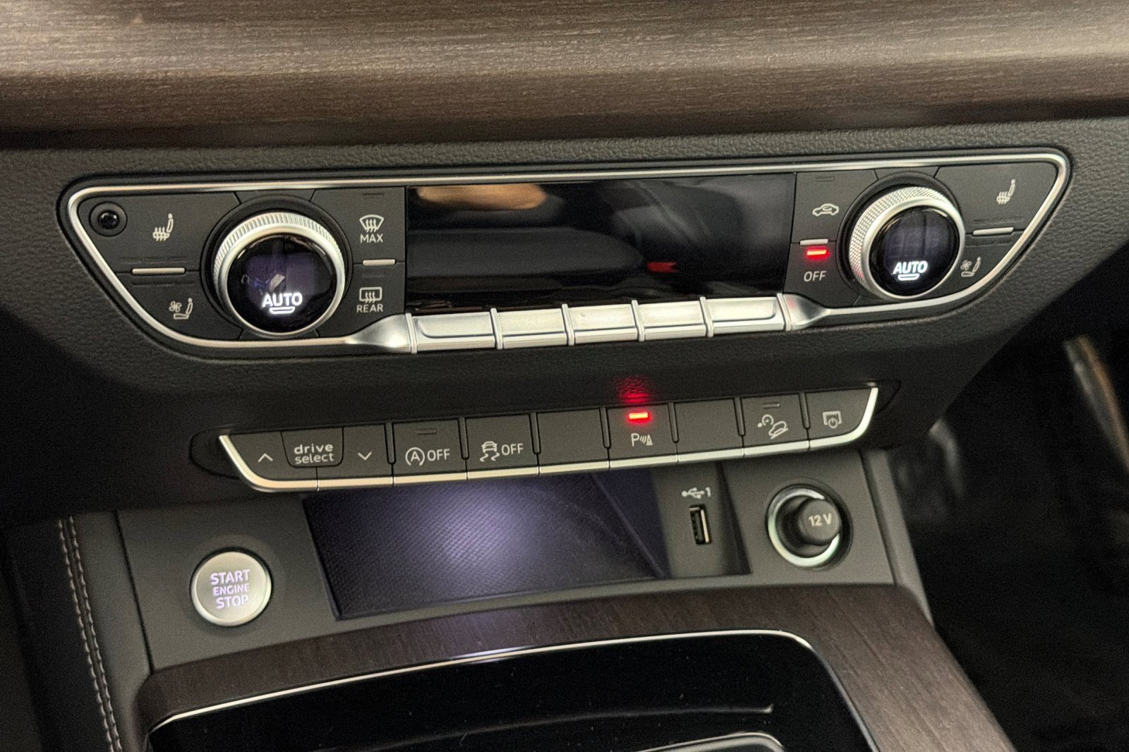 Used 2023 Audi Q5 2.0T Premium Plus w/ Premium Plus Package image 19