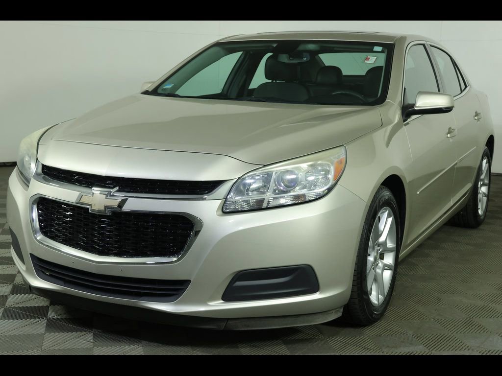 Used 2015 Chevrolet Malibu LT w/ Power Convenience Package FWD image 1