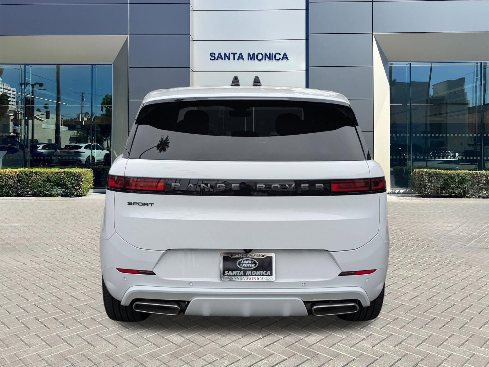 New 2026 Land Rover Range Rover Sport Dynamic SE image 6