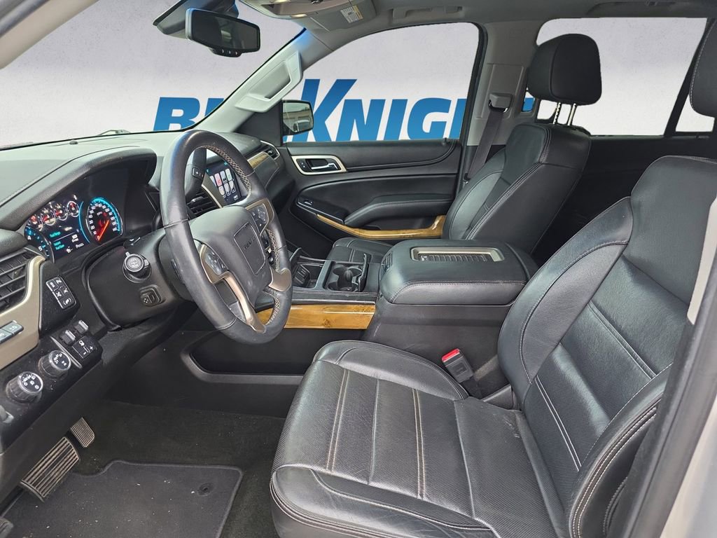 Used 2017 GMC Yukon Denali w/ Open Road Package AWD/4WD image 9