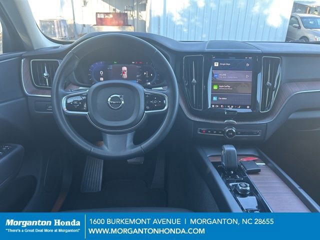 Used 2023 Volvo XC60 B5 Plus image 15