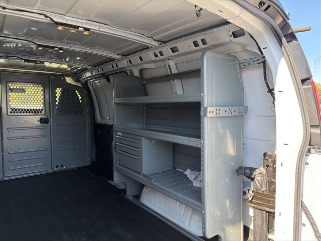 Used 2022 Chevrolet Express 2500 w/ Driver Convenience Package image 17
